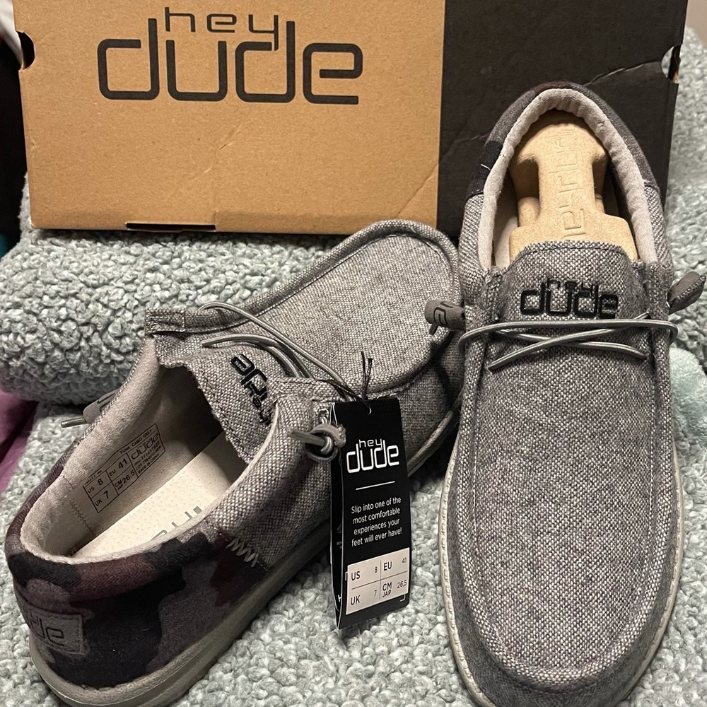Brand new never worn woman’s hey dudes